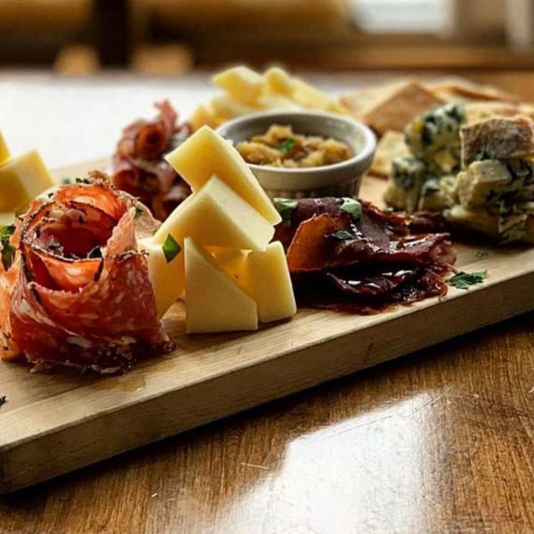 Carte Blanche Fine Dining & Craft Cocktails in Hamburg NY